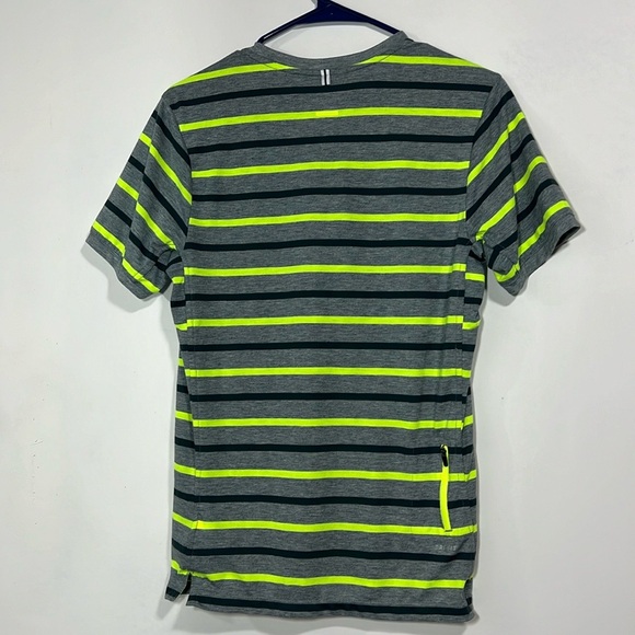 NIKE RUNNING DRI-FIT STRIPED TOP  SIZE S - Picture 8 of 9